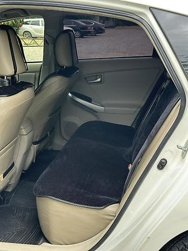 corolla 2016: Toyota Prius: 2014 г., 1.8 л, Автомат, Гибрид, Хэтчбэк — 9