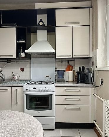 8: 4 комнаты, 71 м², 7 мкр 105 серия, 6 этаж — 9