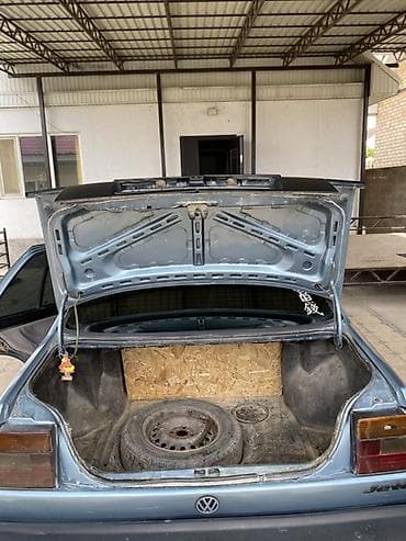 на продажу: Volkswagen Jetta: 1990 г., Ручные, Седан — 8