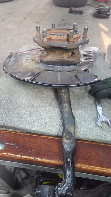 Передняя правая Ступица Toyota 2022 г., Б/у, Оригинал, США at lalafo.kg Передняя правая Ступица Toyota 2022 г., Б/у, Оригинал, США