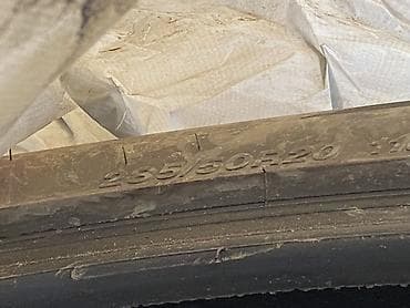 5х139 7: Продаю шины лето покупалась новой 2025 летом ездили 5 месяцев стояла — 4