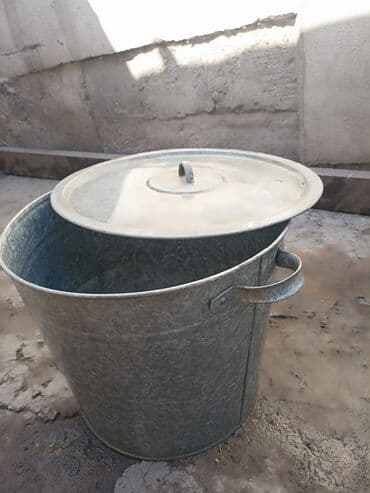 Большая кастрюля Советская