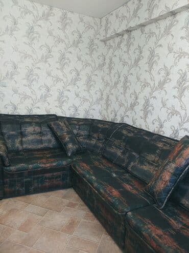 продаю кресло кровать: Продаю шикарный диван угловой с полным большим спальным местом и — 2