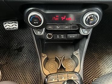 carplay android: Kia Morning: 2017 г., 1 л, Автомат, Бензин, Хэтчбэк — 7