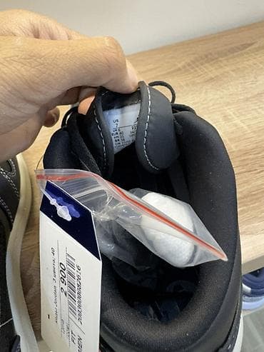 low: Мужские кроссовки, 40, Air Jordan, Новый, цвет - Черный, Самовывоз — 6