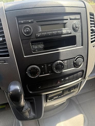 автомобильный холодильник с фреоном: Mercedes-Benz Спринтер: 2008 г., 3 л, Автомат, Дизель, Фургон — 5