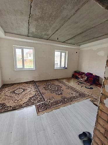 двухэтажные дома: Продается двухэтажный дом с участком. Основные характеристики: - Два — 2