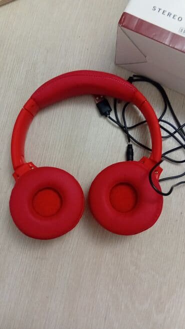 Электрондук китептер: Наушник сатылат алам десенер байланышкыла 3ай болду алганыма 1-2жолу — 1