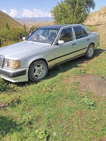 велтмейстер авто: Mercedes-Benz W124: 1985 г., 2.3 л, Механика, Бензин, Седан — 3