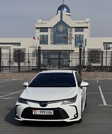 tayota voltz: Toyota Corolla: 2021 г., 1.8 л, Вариатор, Гибрид, Седан — 1