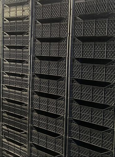 Пластиковый Ящик