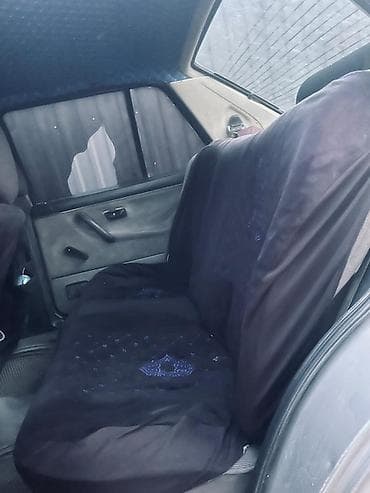 венто 2: Volkswagen Jetta: 1991 г., Ручные, Бензин, Седан — 5