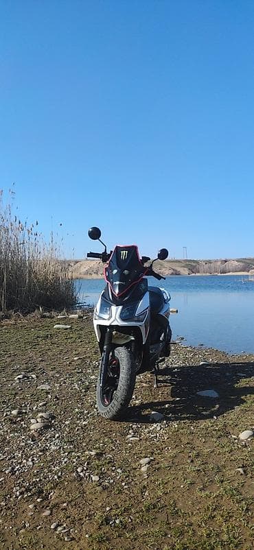 Скутеры: Скутер класса 150кб 62000 см³ в спортивном стиле. состояние дел обмен — 1