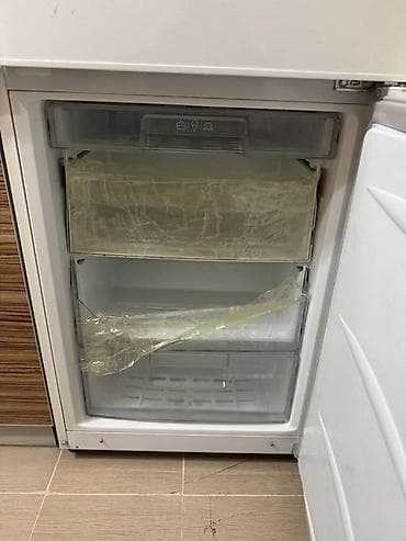 fridge: Холодильник LG, Б/у, Двухкамерный — 4