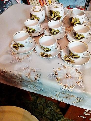 Фарфоровый чайный сервиз с золотистым декором «подсолнухи». Состав at lalafo.kg Фарфоровый чайный сервиз с золотистым декором «подсолнухи». Состав