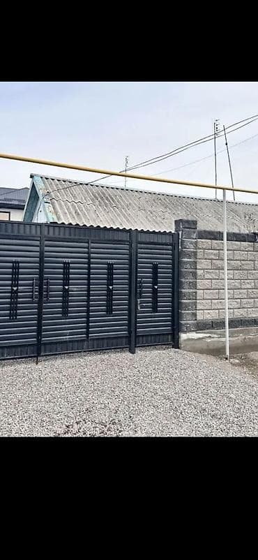 в одной семье: 70 м², 4 комнаты, Забор, огорожен — 1