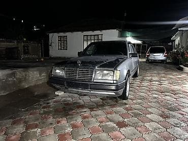 зеркало 30: Mercedes-Benz W124: 1988 г., Седан — 1