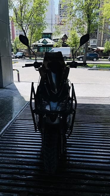 макси скутер 150 куб: Тип скутера 150 куб. см, Бензин, Б/у — 4