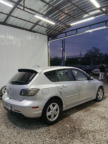 рав 4 2002: Mazda 3: 2004 г., 2 л, Механика, Бензин, Хэтчбэк — 5