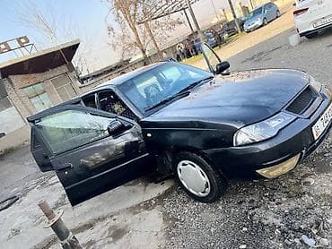 Daewoo Nexia: 2010 г., Бензин, Седан