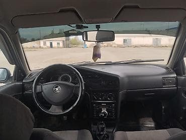 дэу матиз 1: Daewoo Nexia: 2011 г., 1.5 л, Кол менен иштөөчү, Бензин, Седан — 7