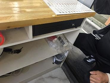 стол полка: Прилавок-стойка для кафе/фастфуда с витриной - Комплект: угловая — 2