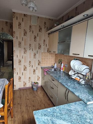 3 комнатная 106: 3 комнаты, 61 м², 106 серия, Пишпек 106 серия, 7 этаж, Евроремонт — 6
