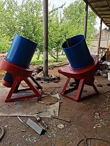 Транспорт: Соломорезка/измельчитель соломы и сена с выбросом Назначение: - — 5