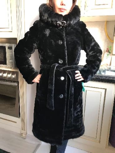 дубленка короткая: Продаю натуральную мутоновую шубу рукава,капюшон и низ шубы обделана — 2