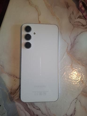 samsung galaxy m51: Samsung Galaxy A55, Б/у, 128 ГБ, цвет - Белый, 2 SIM — 1