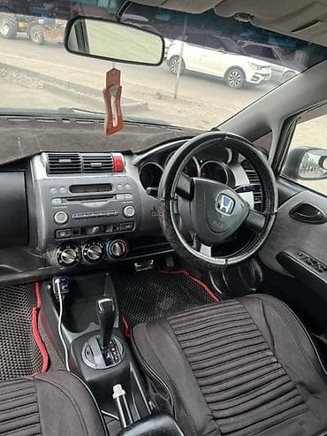 honda fit расрочка: Honda Fit: 2003 г., 1.3 л, Автомат, Бензин, Хэтчбэк — 10