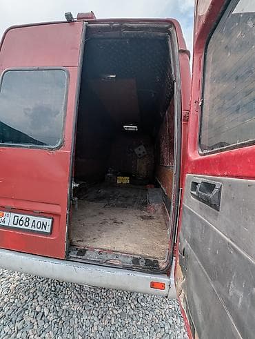 автономку: Mercedes-Benz Спринтер: 2000 г., 2.7 л, Механика, Дизель, Бус — 7