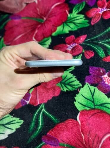 ipod nano 7: IPhone 7, Күмүш, 83 % — 4