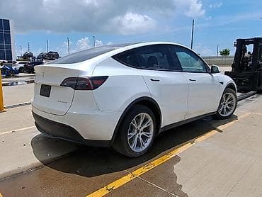 Рулевая часть: Разбирается TESLA MODEL Y 4
В наличии,в Бишкеке — 3