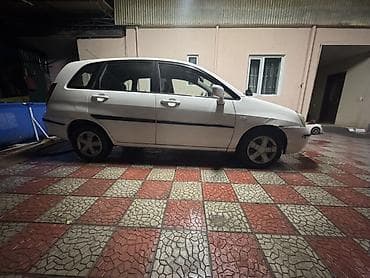 даево такума: Suzuki Liana: 2002 г. — 2