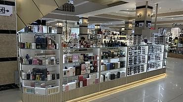 cartier бишкек: Сдается островок в ТЦ ГУМ. Отличное расположение с высоким пешеходным — 1