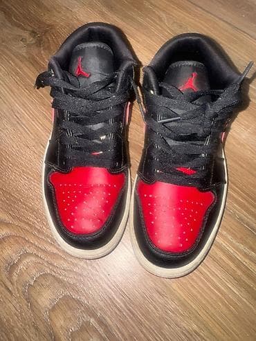 Мужская обувь: Кроссовки Jordan 1 Low (стиль Bred/Black-Red) Nike Air Jordan 1 Low — 1
