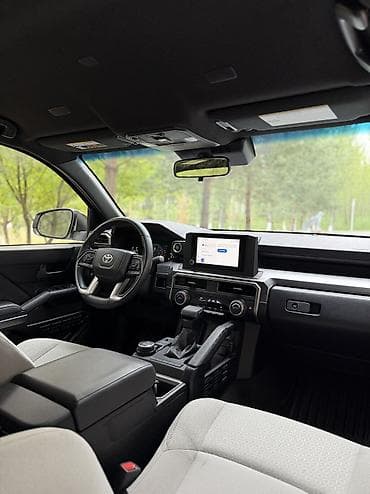 Транспорт: Toyota 4Runner: 2025 г., Автомат, Бензин, Внедорожник — 6