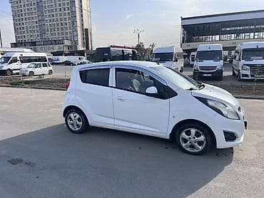 дви: Chevrolet Spark: 2014 г., 1 л, Автомат, Бензин, Хэтчбэк — 3