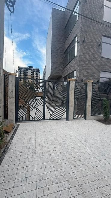open space: Сдается коммерческое помещение Адрес: ул. Курманжан Датка / Салиева — 6