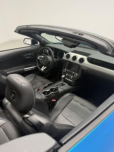 Ford Mustang: 2019 г., 2.3 л, Автомат, Бензин, Кабриолет — 4