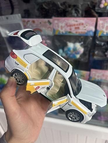 third edition solution: Игрушечная машинка «Яндекс Такси» (металлическая инерционная модель) — 5