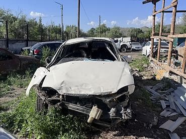 bmw 323: Продам автомобиль на разбор: белый универсал/минивэн (правый руль), 5 — 2