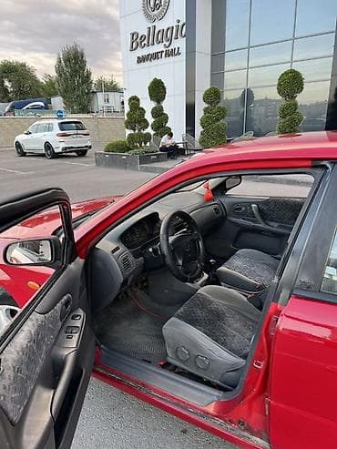 авто лейлек: Mazda 323: 1998 г., 1.5 л, Кол менен иштөөчү, Бензин, Универсал — 8