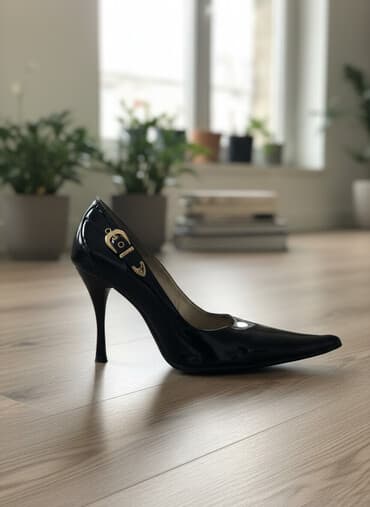 прозрачные туфли: Продаю туфли надевала пару раз состояние отличное — 1