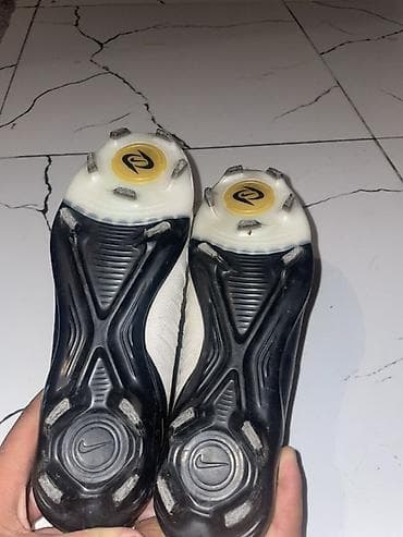 Футбольные бутсы Nike Phantom GT (Dynamic Fit) FG - Серия Phantom GT
