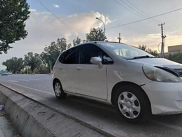124 mers: Honda Fit: 2002 г., Хэтчбэк — 8