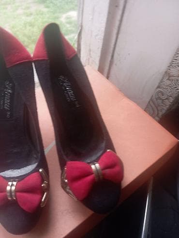 женские каблуки: Женские туфли на каблуке — подборка классических черных пар — 8