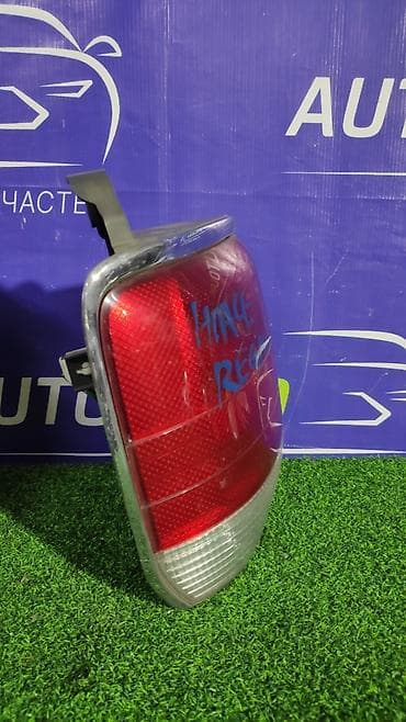 autoland: Задний левый стоп-сигнал Toyota 1999 г., Б/у, Оригинал, Япония — 3