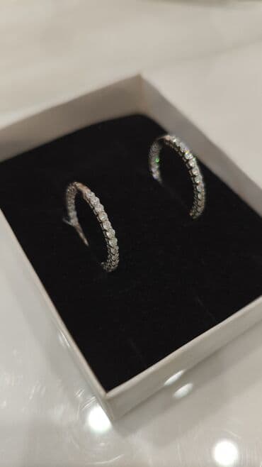 Серьги кольца серебро 925 пробы с цирконами, снаружи и внутри